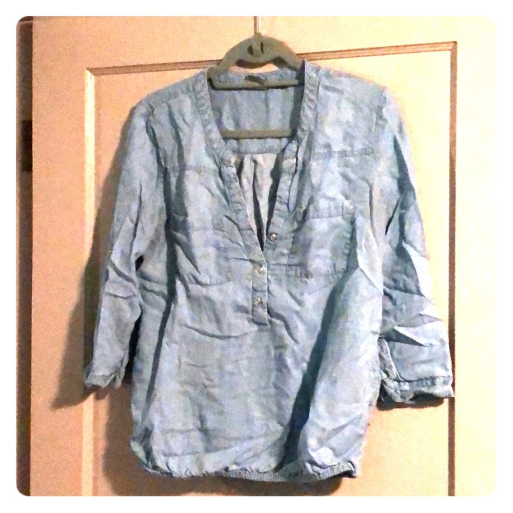 Soho Jean's denim colored stretch top